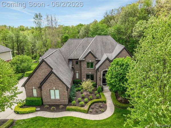 2761 Plum Creek Drive, Oakland Twp, MI 48363