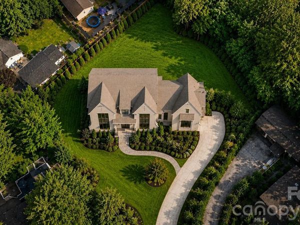 125 Randstone Court , Charlotte, NC 28211