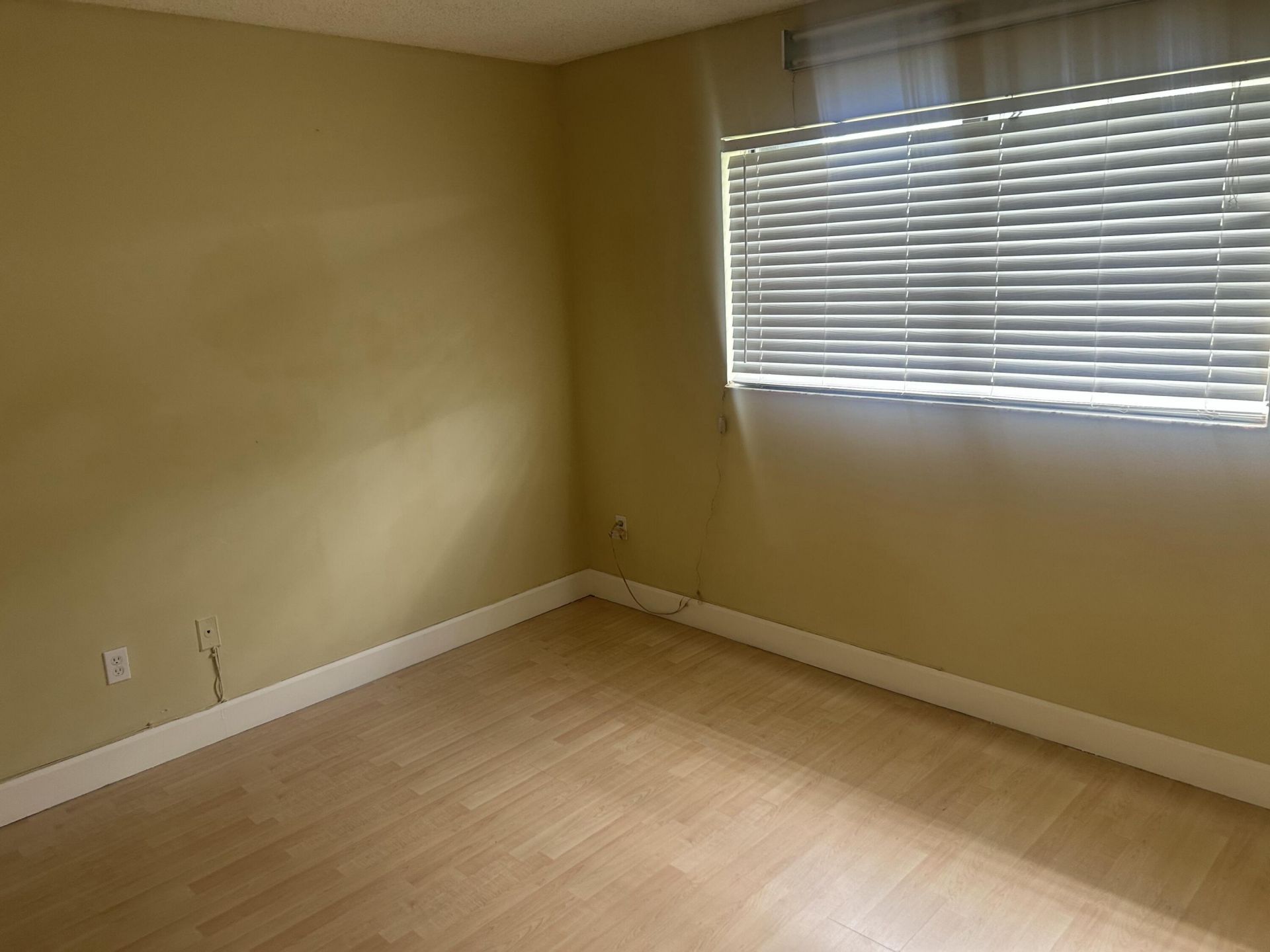 18301 Mediterranean Boulevard, Hialeah, FL 33015 Photo
