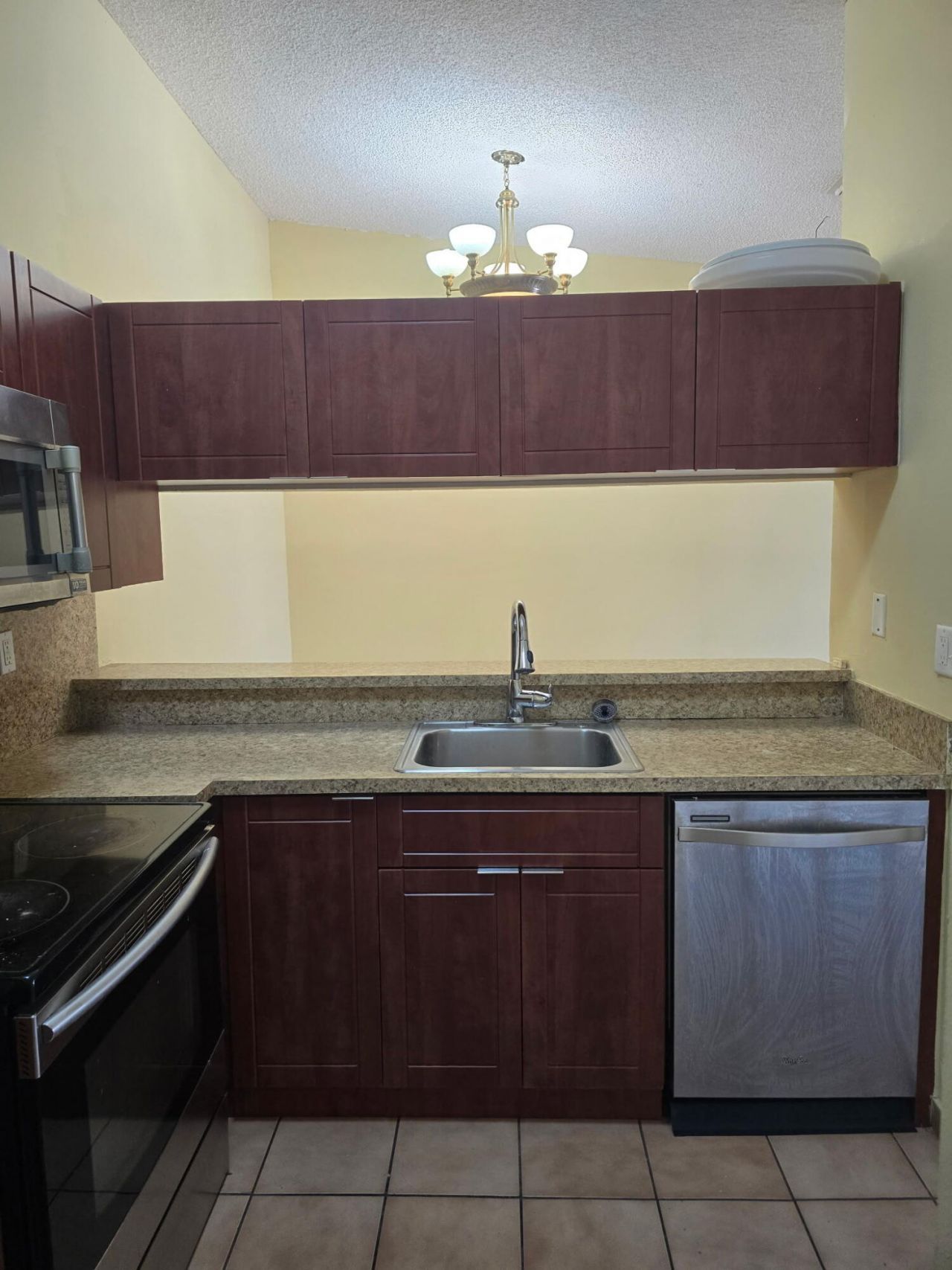 18310 Mediterranean Boulevard, Unit 6-24, Hialeah, FL 33015 Photo