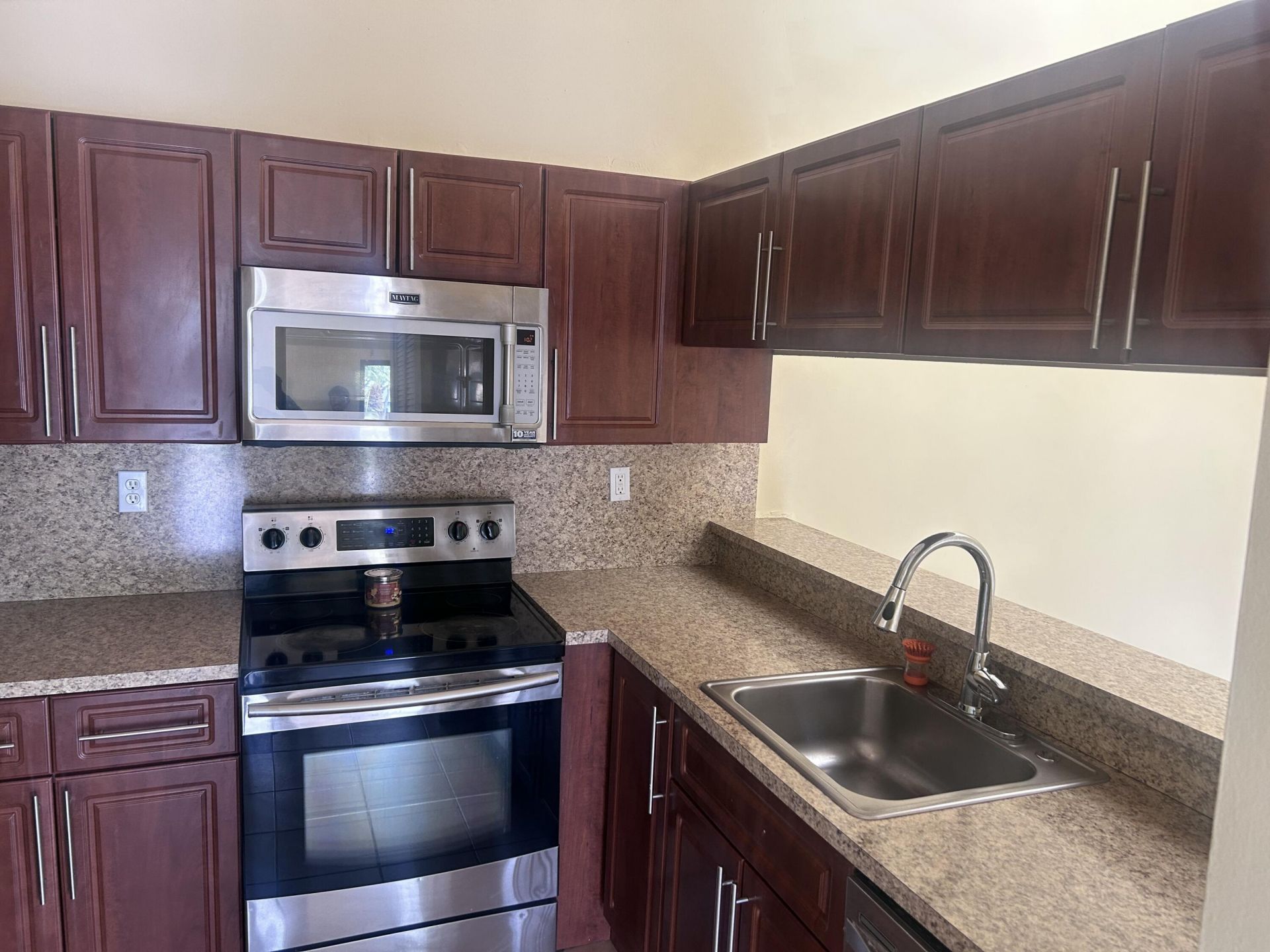 18301 Mediterranean Boulevard, Hialeah, FL 33015 Photo
