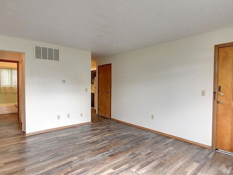 2724 Enterprise, Unit C, Dayton, OH 45420 Photo 7