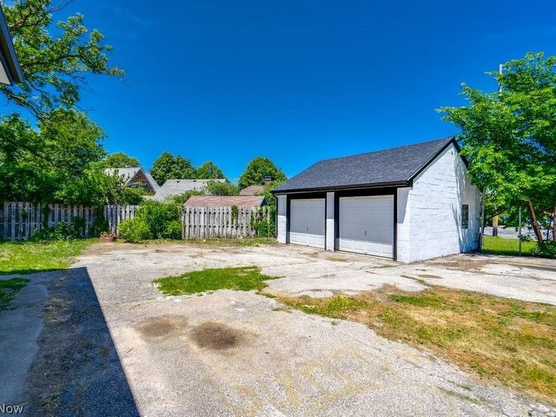 4808 Pearl Road, Cleveland, OH 44109 Photo 16