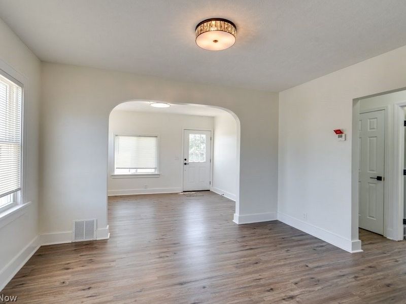 4808 Pearl Road, Cleveland, OH 44109 Photo 9
