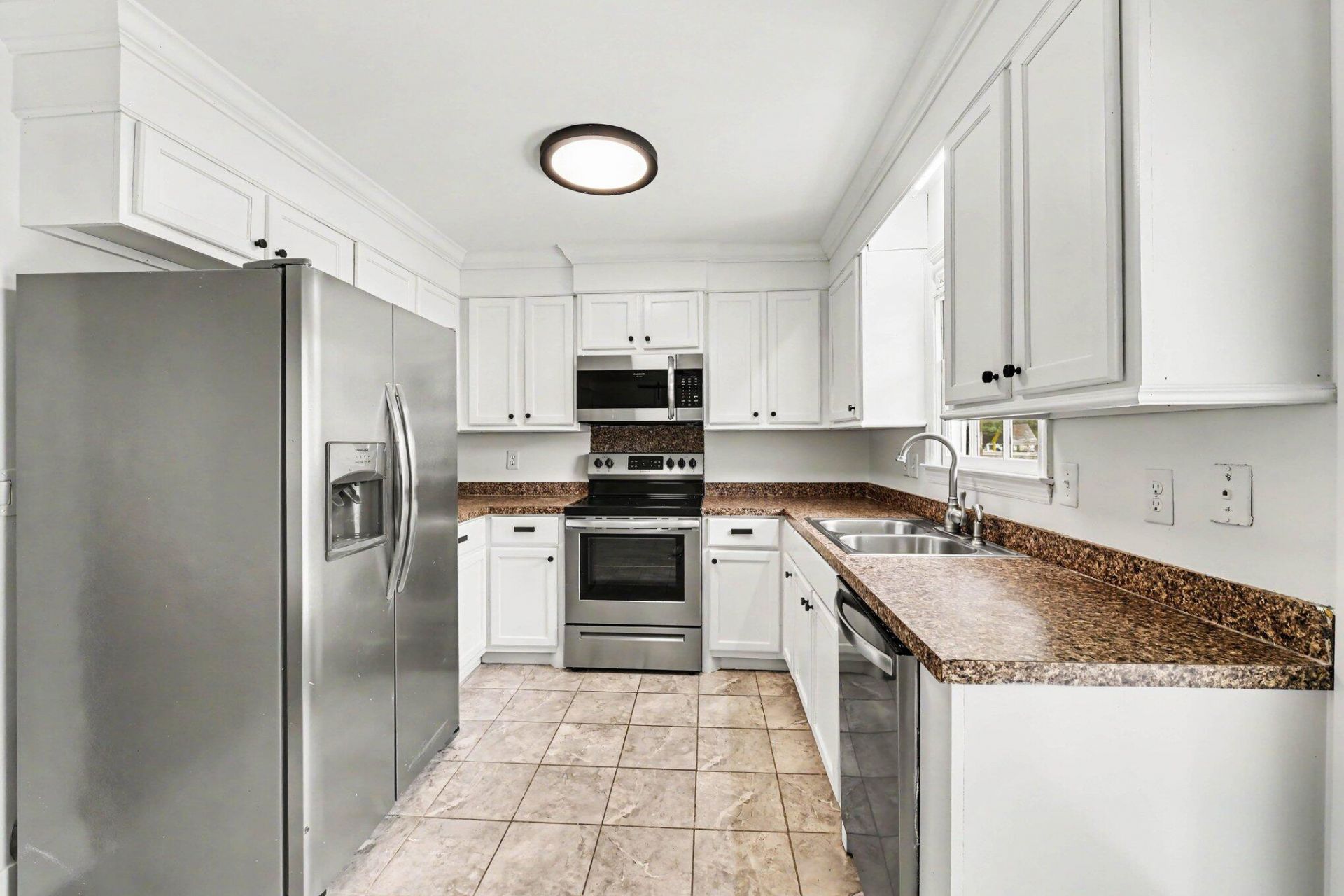 18 Ophir Drive Photo 8