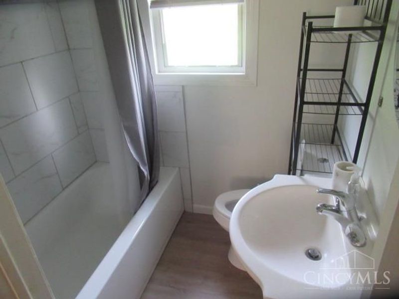 4447 Mayhew Avenue, Delhi Twp, OH 45238 Photo 6