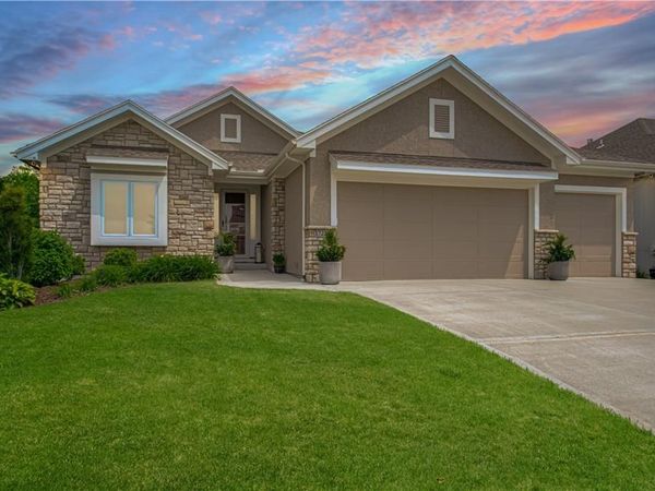 17227 S Allman Road, Olathe, KS 66062