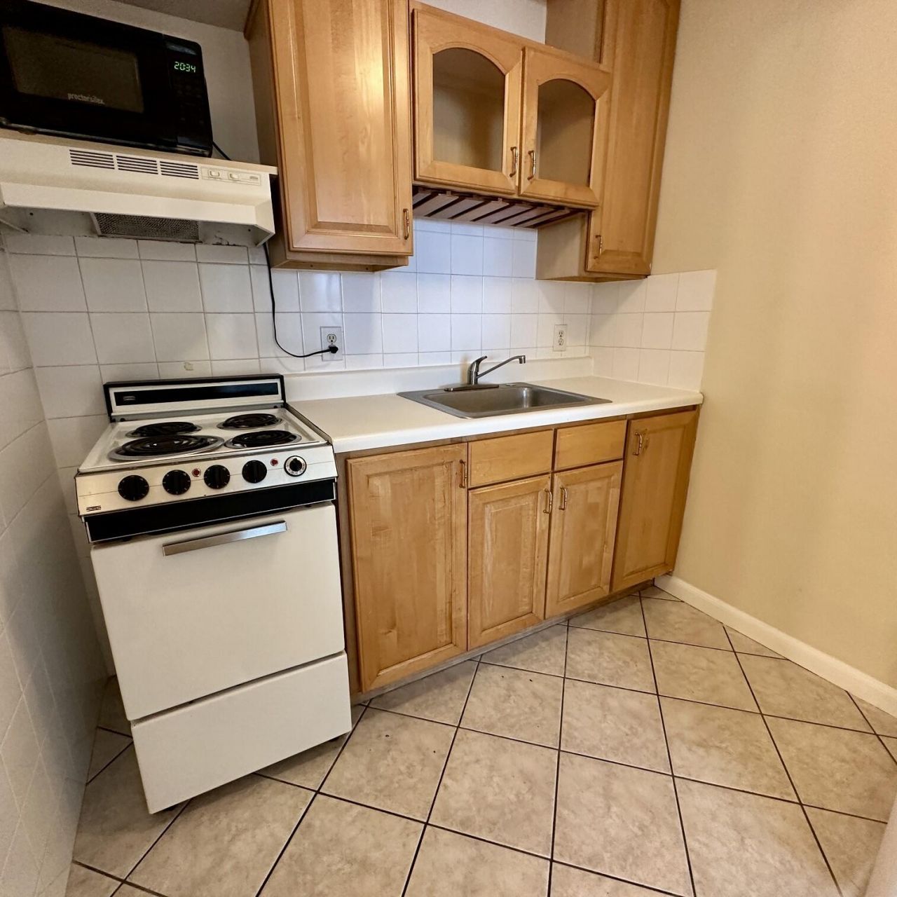 1930 NE 4th Street, Unit 7, Deerfield Beach, FL 33441 Photo