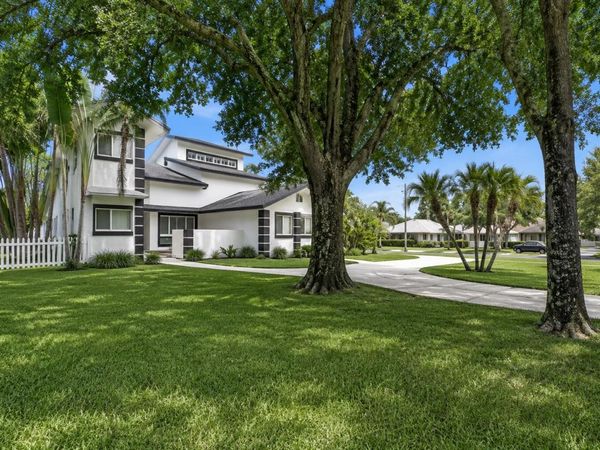 10400 W Tara Boulevard, Boynton Beach, FL 33437