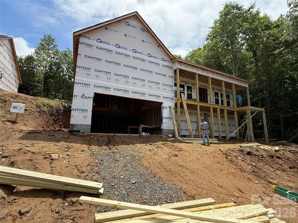403 Huntington Woods Street SE, Lenoir, NC 28645
