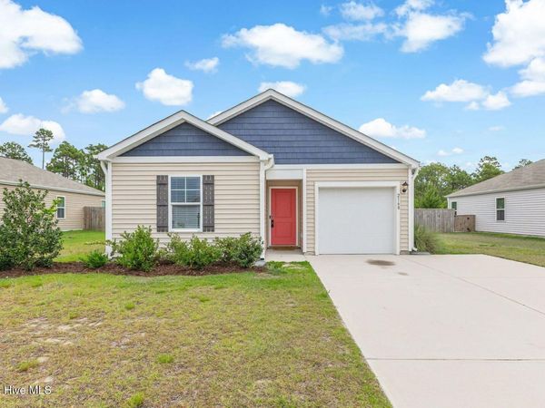 2168 Bella Point Drive SE, Bolivia, NC 28422