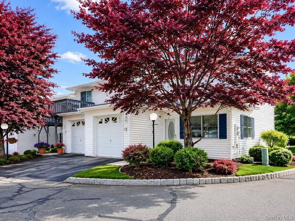 263 Tamerisk Lane , New Windsor, NY 12553