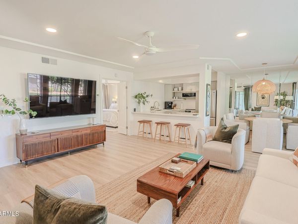 5219 N 24TH Street, Unit 104, Phoenix, AZ 85016