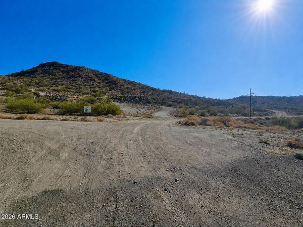 26005 BASS BOAT Road, Unit 76, Wenden, AZ 85357