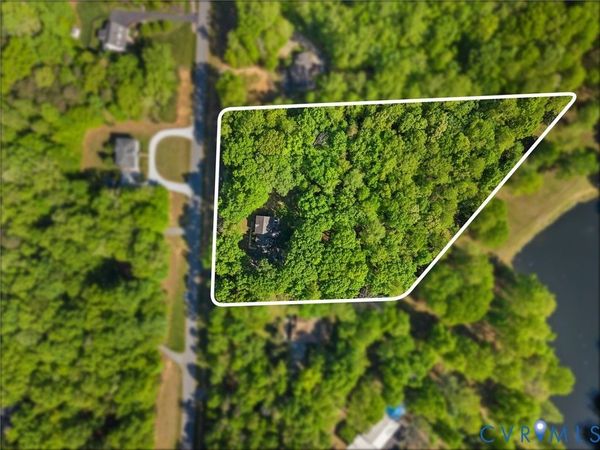 2967 Willow Trace Lane, Sandy Hook, VA 23153