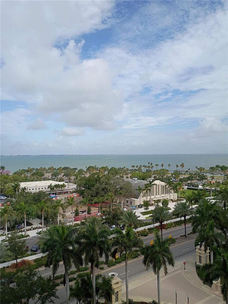 750 N Tamiami Trail, Unit 1007, Sarasota, FL 34236 Photo