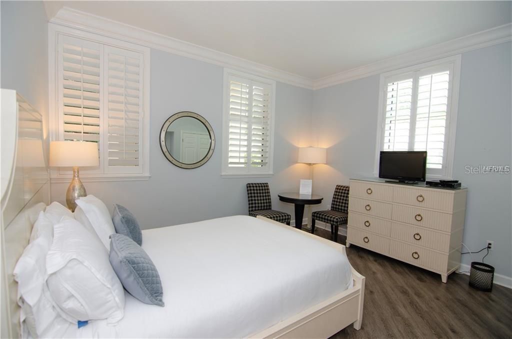 750 N Tamiami Trail, Unit 1007, Sarasota, FL 34236 Photo