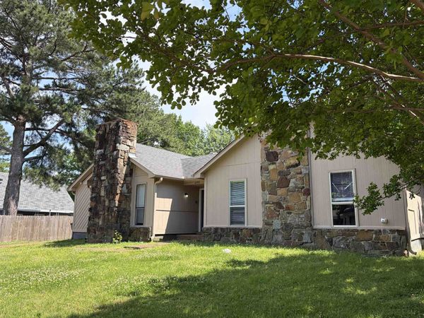 6793 CORAL HILL DR, Bartlett, TN 38135
