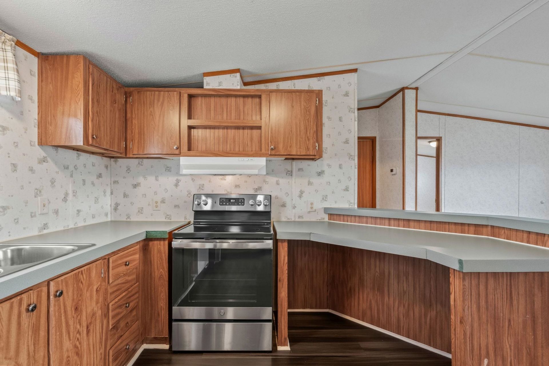 255 Iroquis Trail  Photo 12