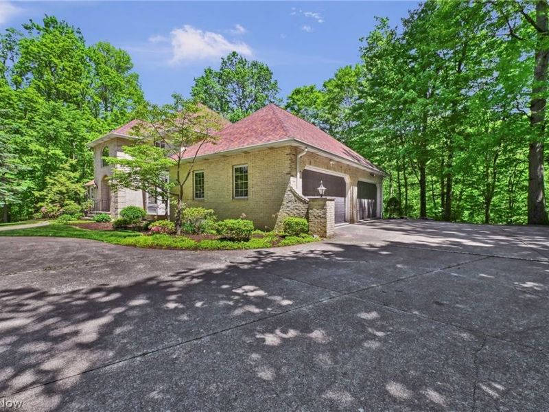 9155 Woods Way Drive, Kirtland, OH 44094 Photo 45