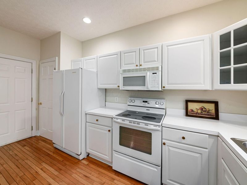 652 Brust Street, Columbus, OH 43206 Photo 12