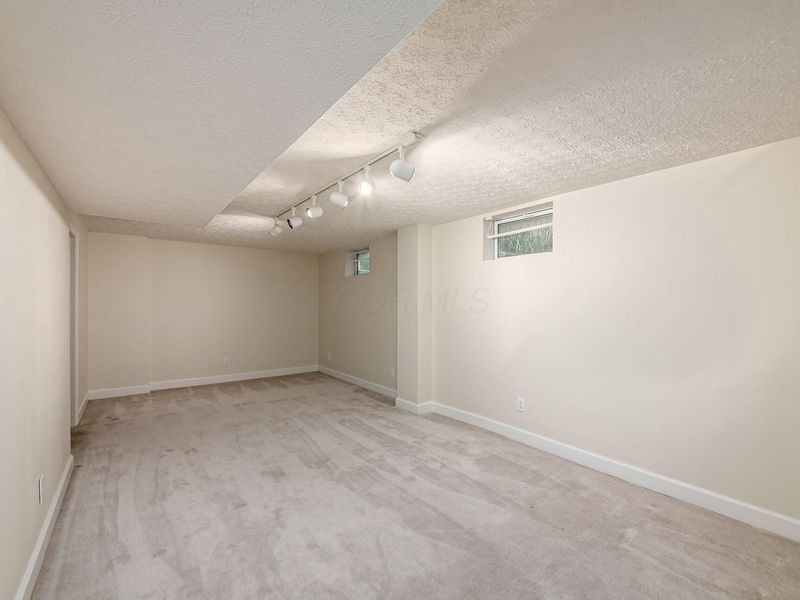 652 Brust Street, Columbus, OH 43206 Photo 27