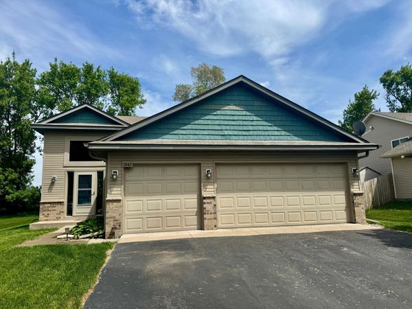 7442 Large Avenue NE, Albertville, MN 55301