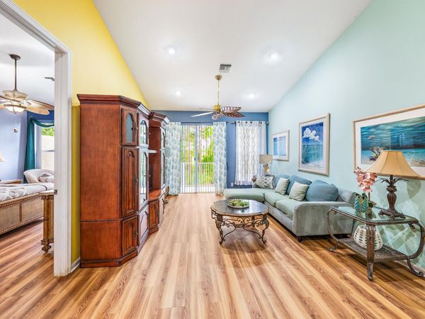 9224 Wentworth Lane, Port St. Lucie, FL 34986