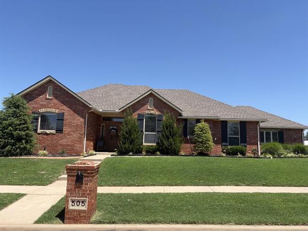 505 Swingman Road, Yukon, OK 73099