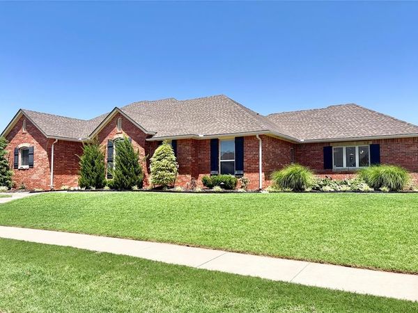 505 Swingman Road, Yukon, OK 73099