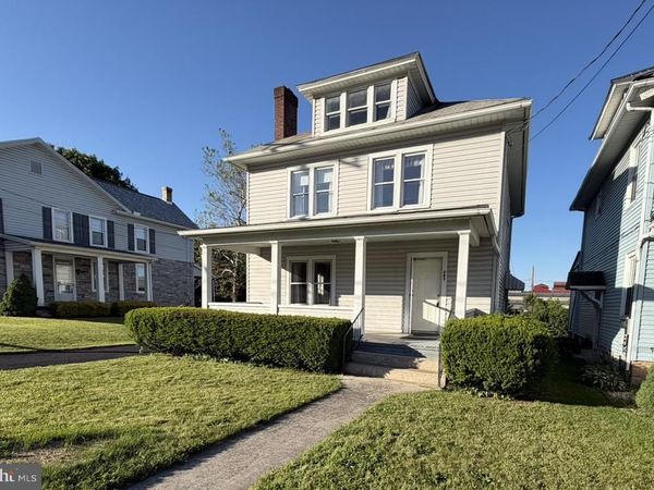 207 S MAIN STREET , LEWISTOWN, PA 17044