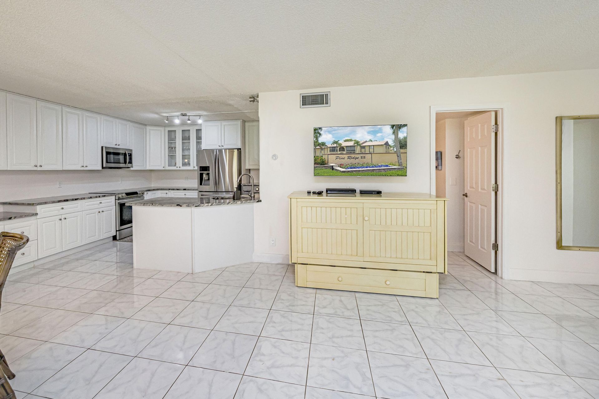 311 Pine Ridge Circle, Unit B-1, Greenacres, FL 33463 Photo