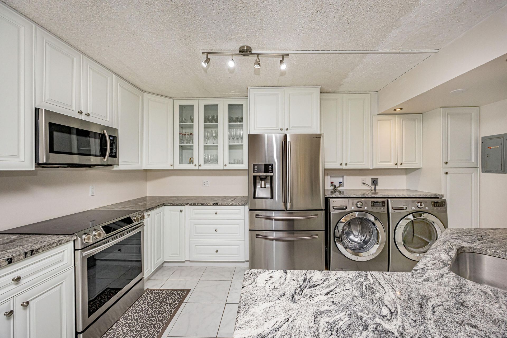 311 Pine Ridge Circle, Unit B-1, Greenacres, FL 33463 Photo
