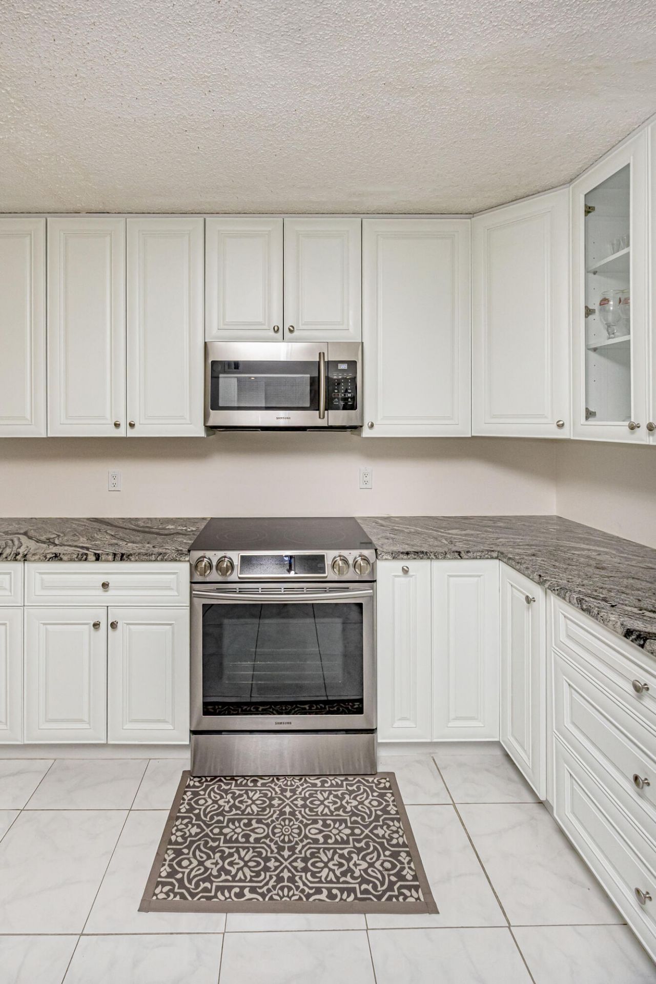 311 Pine Ridge Circle, Unit B-1, Greenacres, FL 33463 Photo