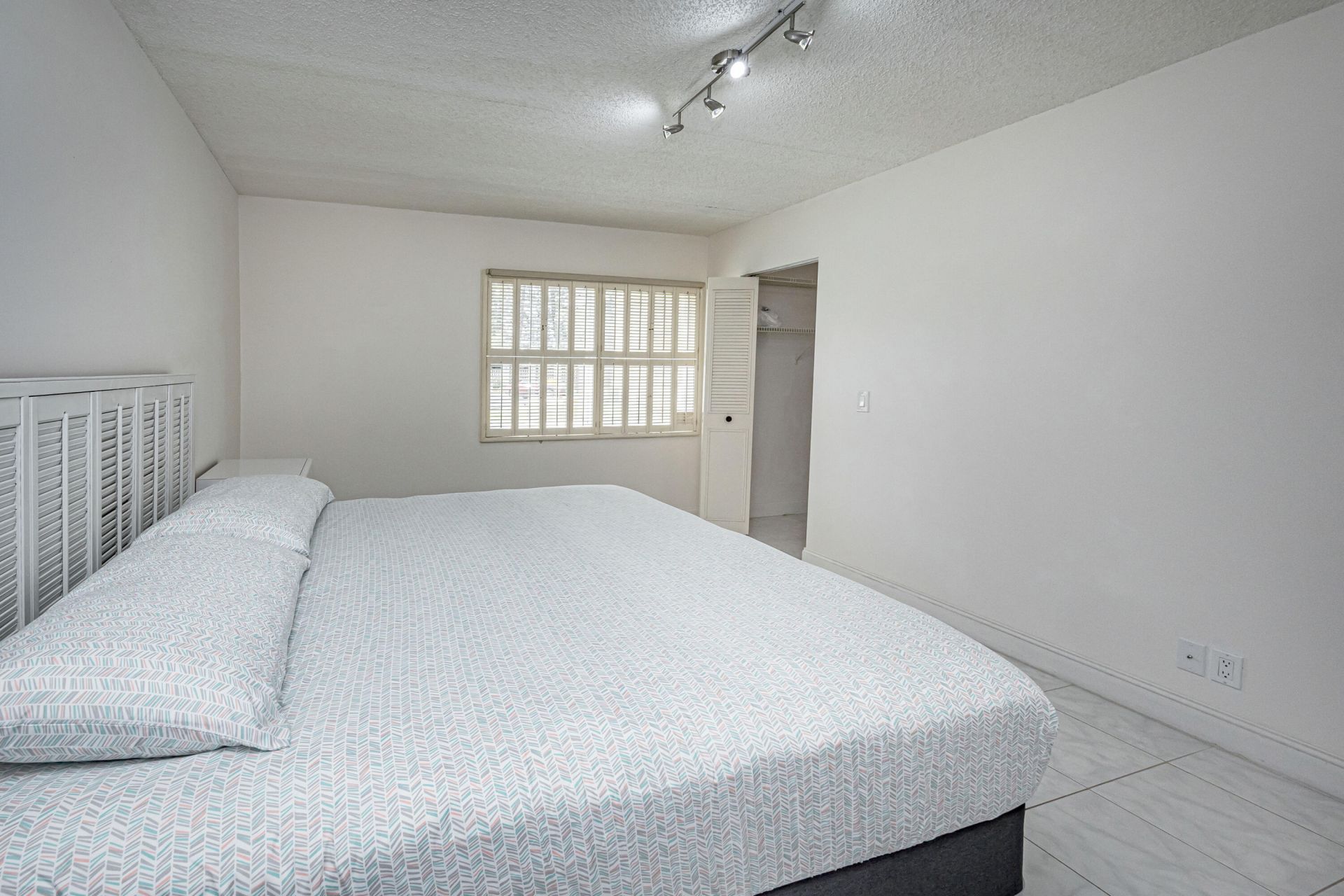 311 Pine Ridge Circle, Unit B-1, Greenacres, FL 33463 Photo