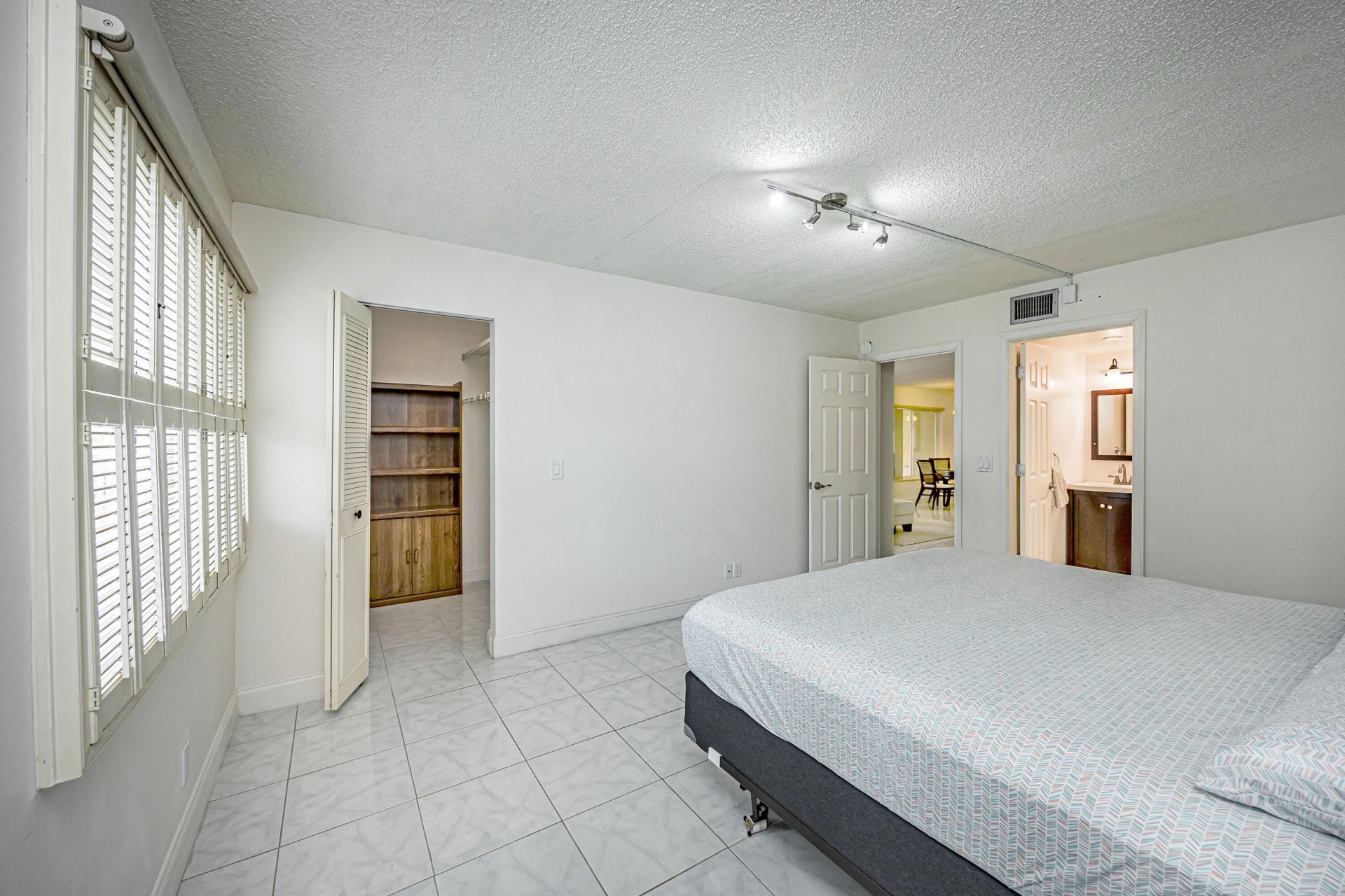 311 Pine Ridge Circle, Unit B-1, Greenacres, FL 33463 Photo