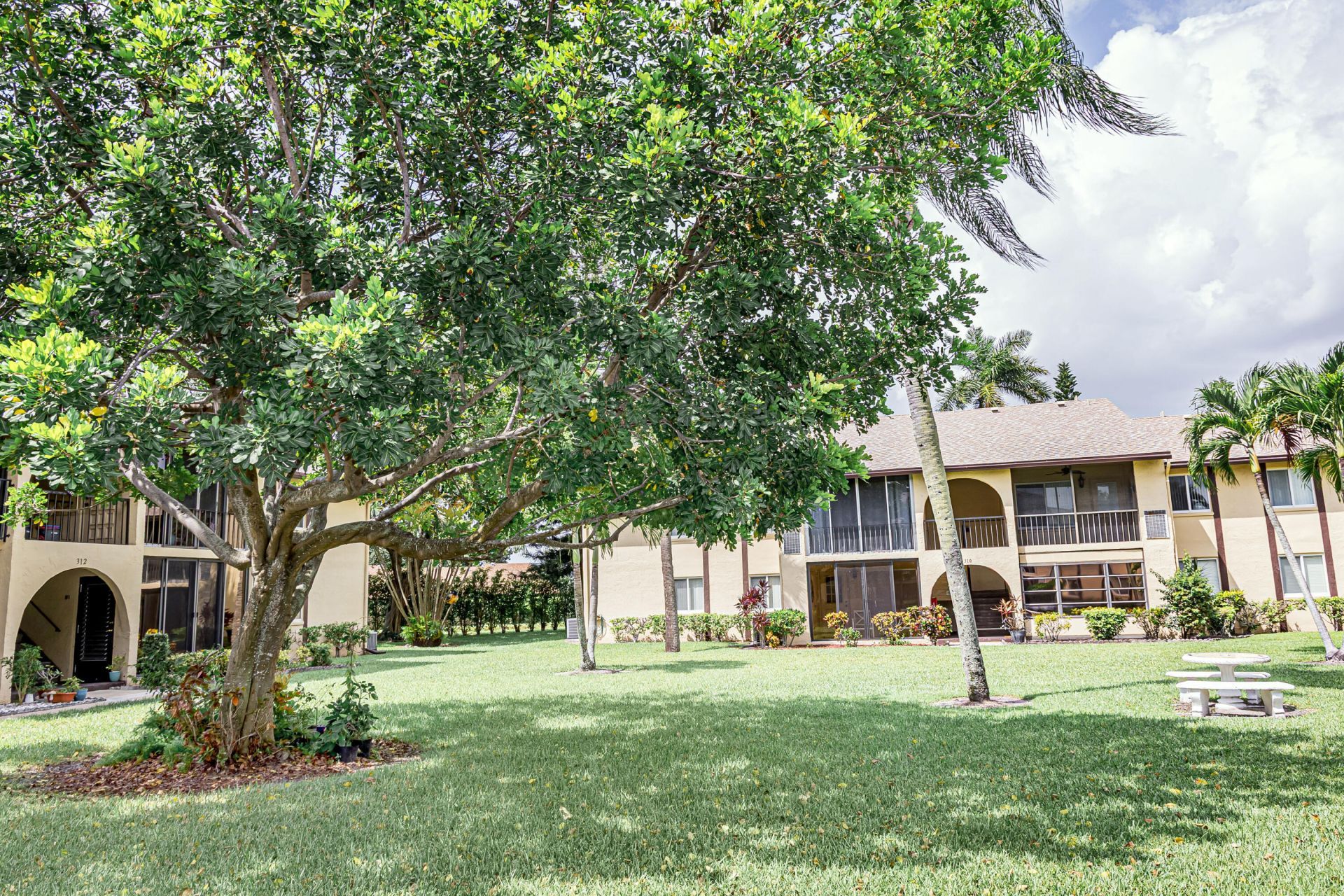 311 Pine Ridge Circle, Unit B-1, Greenacres, FL 33463 Photo