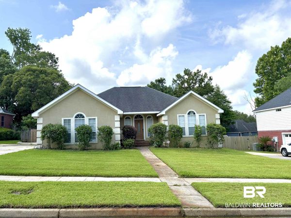 7201 N Ashmoor Drive, Mobile, AL 36695