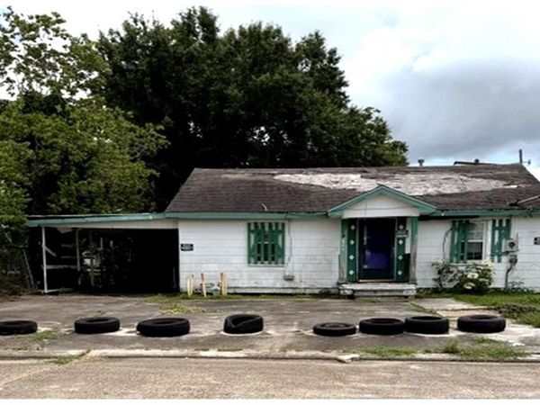 421 LOUISE Street , Houma, LA 70363