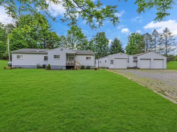 106 Davis Lane, Freedom, PA 15042
