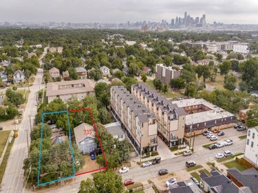 739 W 10th Street, Dallas, TX 75208