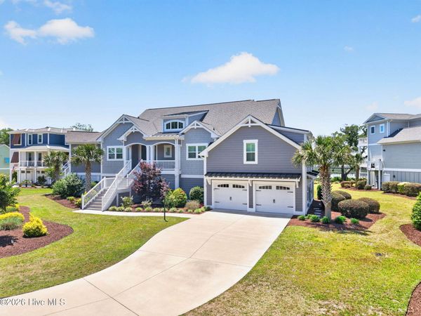 512 Twisted Oak Lane, Sunset Beach, NC 28468