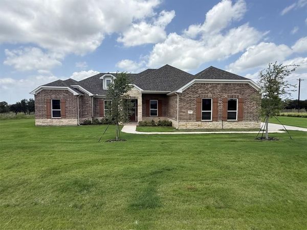 1300 Green Ridge , Weatherford, TX 76085