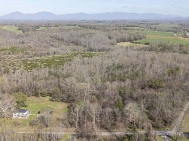 GOGGIN FORD ROAD , BEDFORD, VA 24523