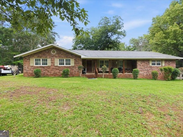1052 Howard Roberts Road, Gray, GA 31032
