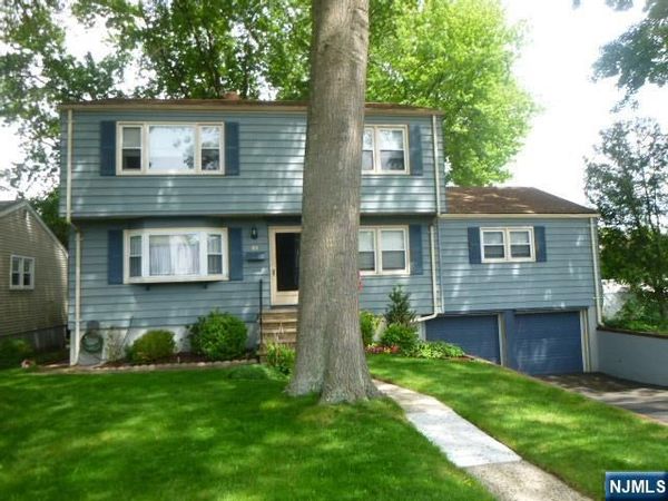 61 Aladdin Avenue, DUMONT, NJ 07628