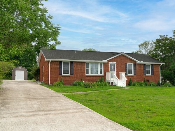 827 Lafayette Rd , Clarksville, TN 37042