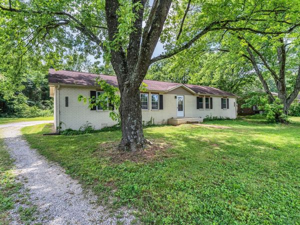 6030 Sedgeridge Ave, Murfreesboro, TN 37129