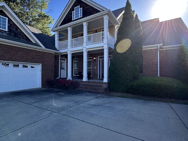 1085 Eagles Brooke Drive, Locust Grove, GA 30248
