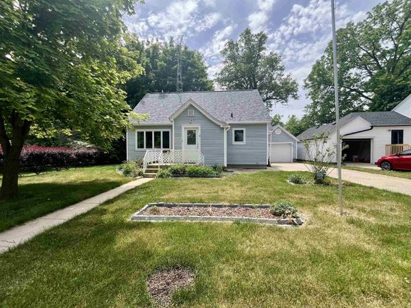 303 Garfield Avenue, Evansville, WI 53536